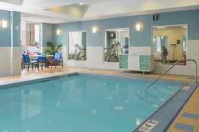 Holiday Inn Express Hotel & Suites North Bay by IHG